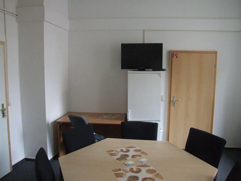 Hostel Vorharz Aschersleben Esterno foto